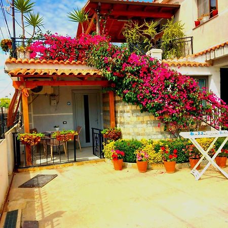 Villa Heljos Apartaments Vlorë エクステリア 写真