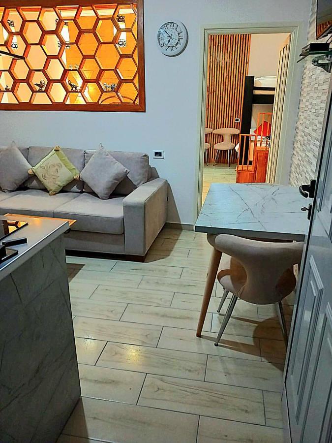 Villa Heljos Apartaments Vlorë エクステリア 写真