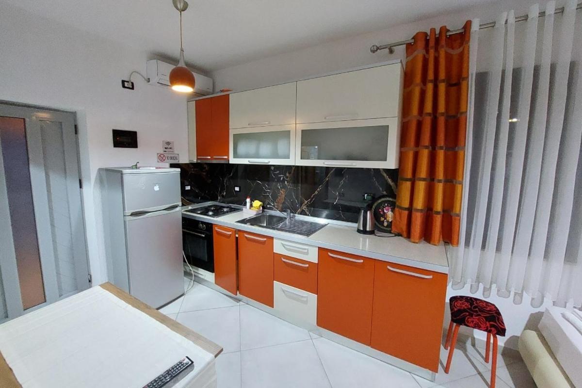 Villa Heljos Apartaments Vlorë エクステリア 写真