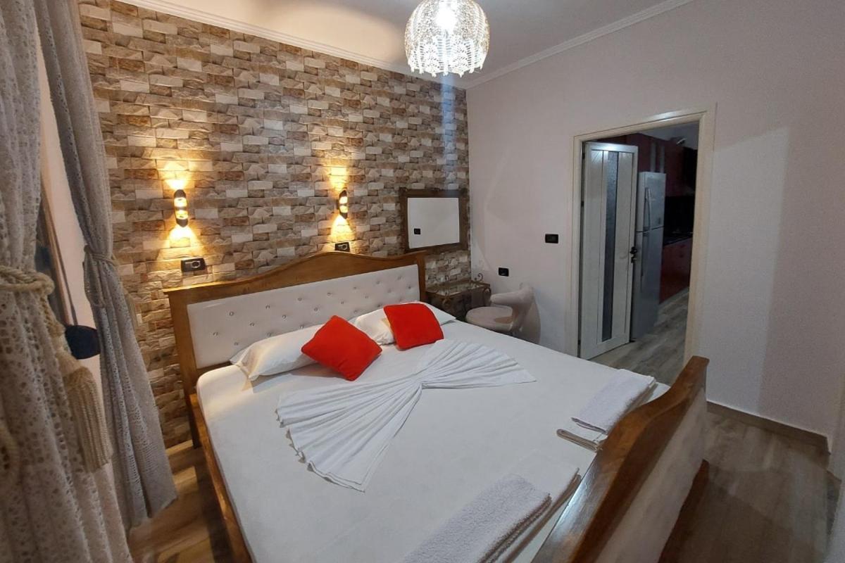 Villa Heljos Apartaments Vlorë エクステリア 写真