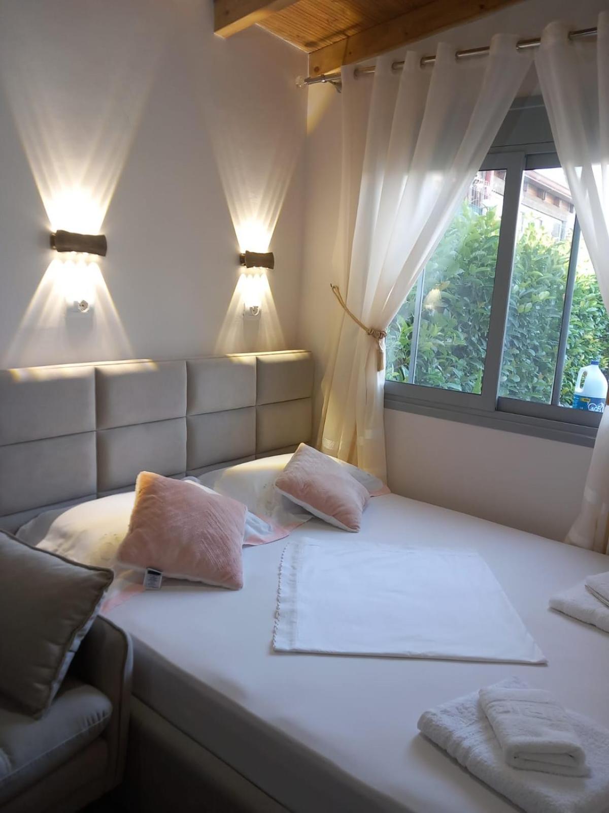 Villa Heljos Apartaments Vlorë 部屋 写真
