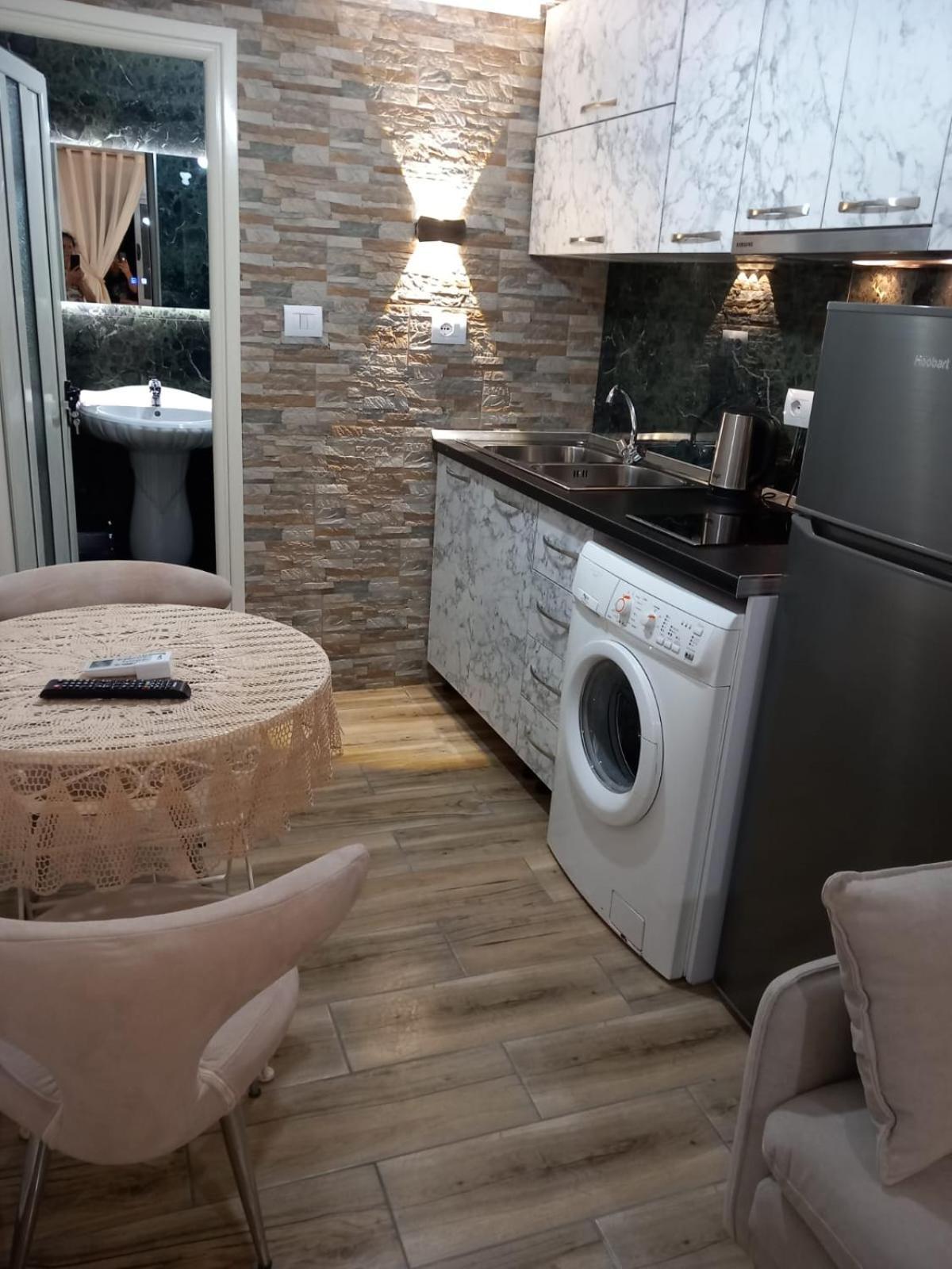 Villa Heljos Apartaments Vlorë 部屋 写真