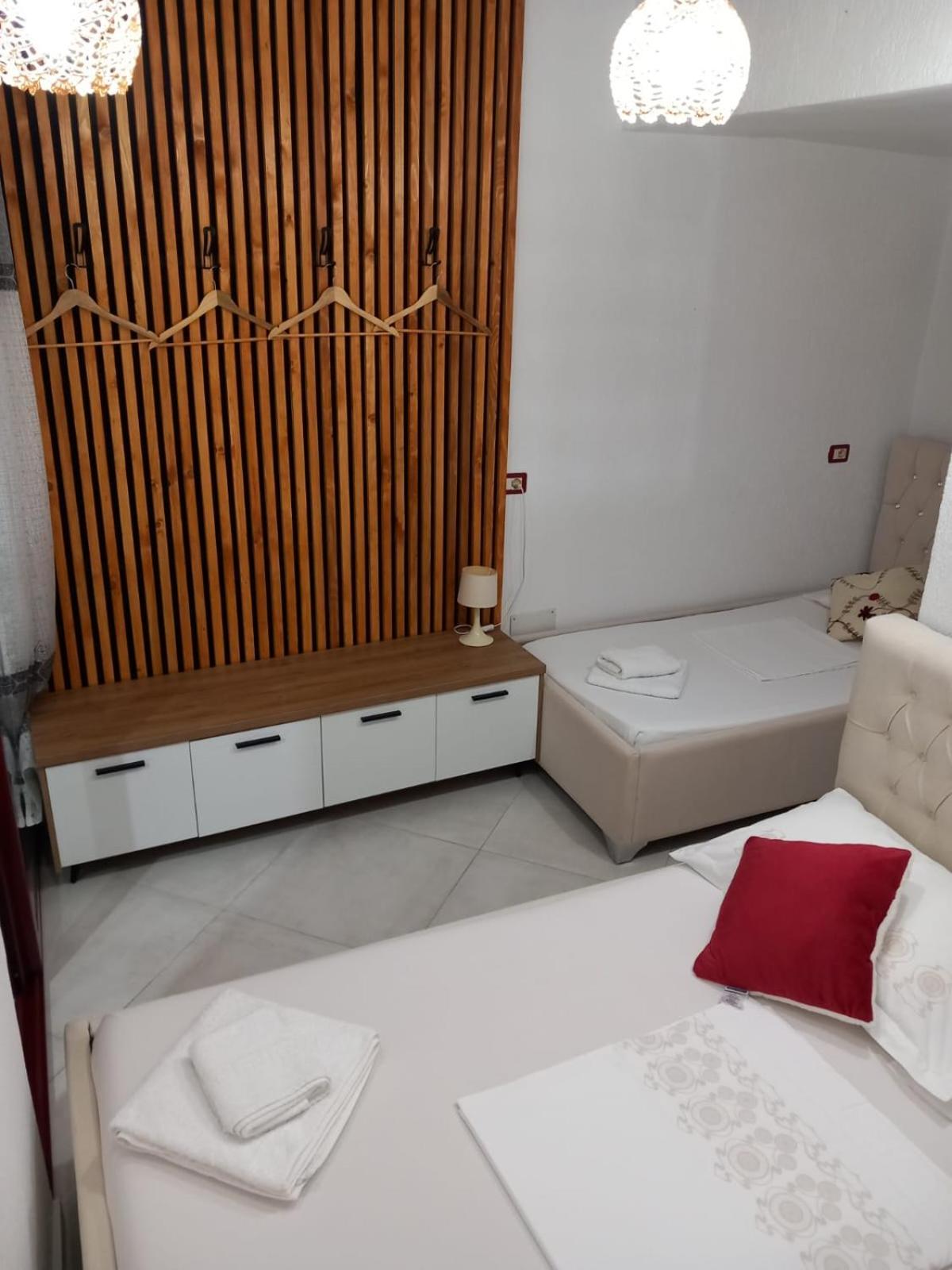 Villa Heljos Apartaments Vlorë エクステリア 写真