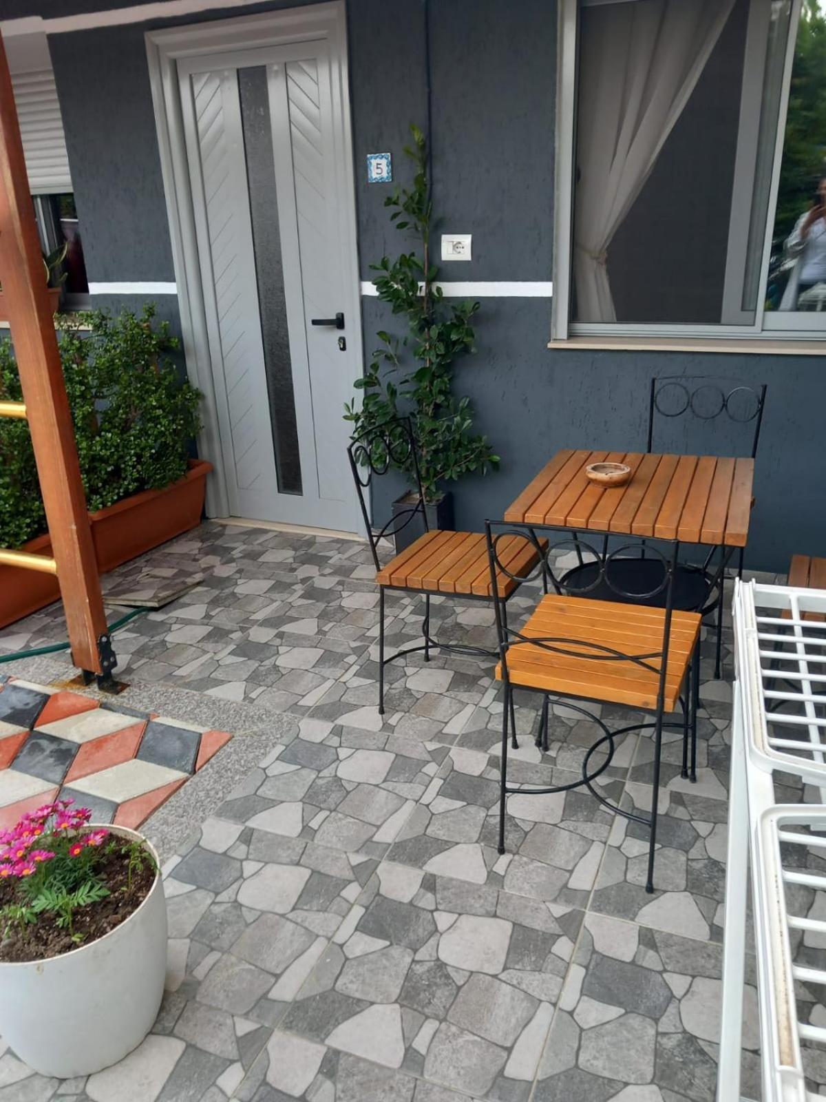 Villa Heljos Apartaments Vlorë エクステリア 写真